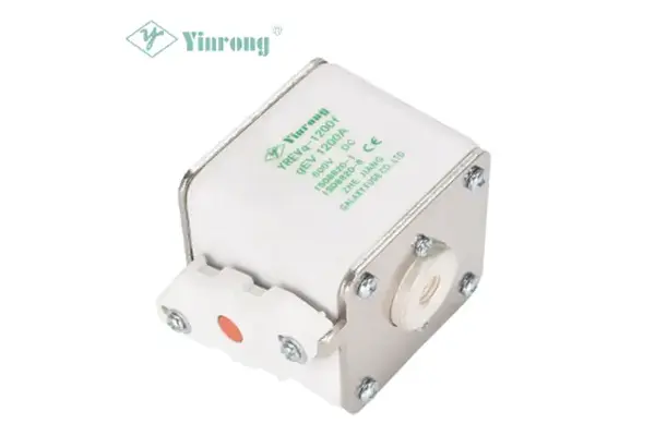 Kokia yra EV Automotive ir EVSE Fuse funkcija?